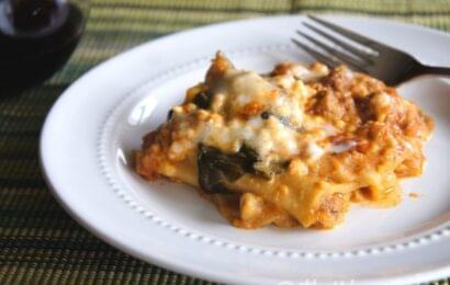 Slow Cooker Lasagna {with turkey sausage and spinach}